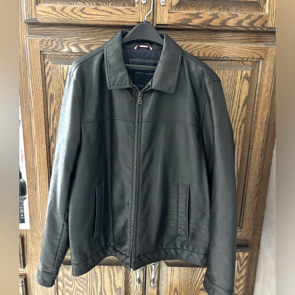 Tommy Hilfiger Black Leather Bomber Jacket - Picture 2 of 8